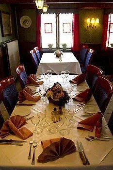 Hundested Kro Hotel Мини-отель 3*