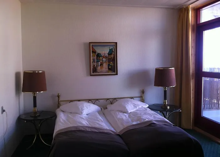 Мини-отель Hundested Kro Hotel Хуннестед