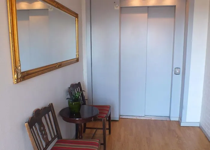Hundested Kro Hotel Мини-отель 3*